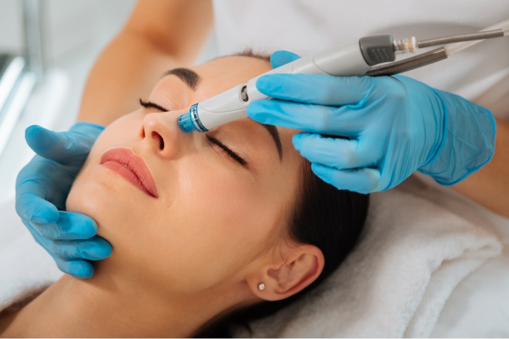 HydraFacial min